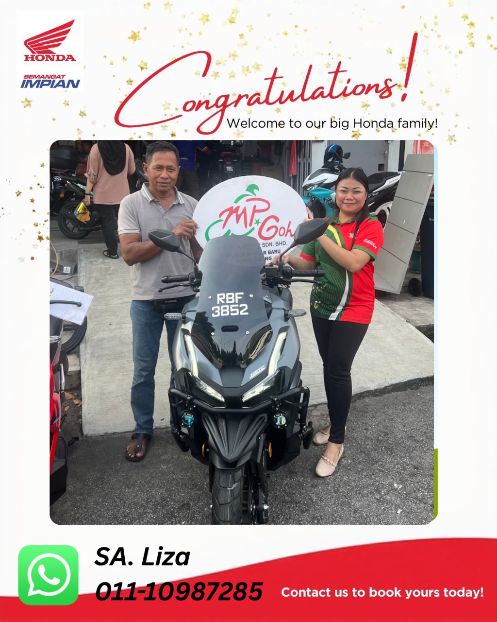 Pelanggan Honda ADV 160 bersama SA Liza di M.P. Goh Bandar Baru Sungai Udang